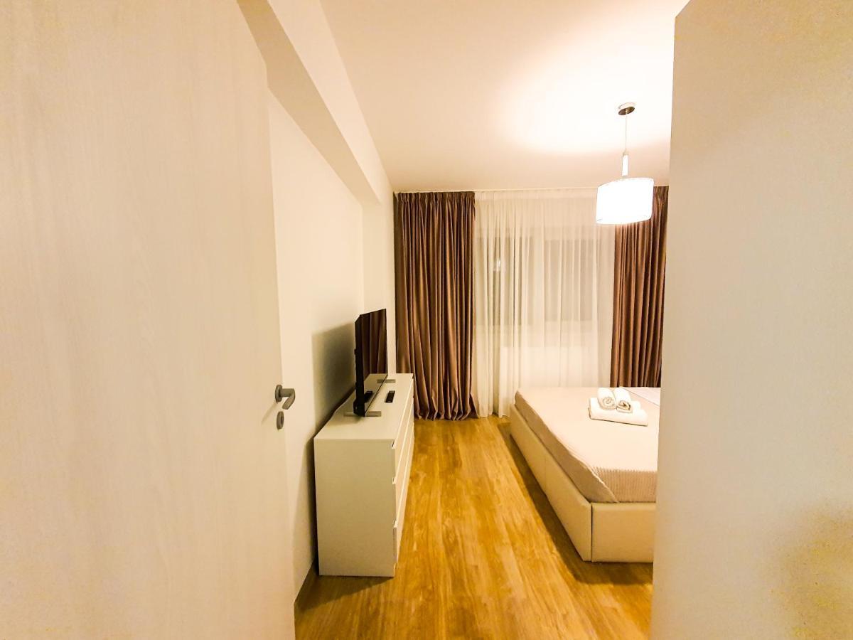 Luxurious Retreat 1Br Apartment With Netflix, Private Parking And Self Check In Popesti-Leordeni Extérieur photo