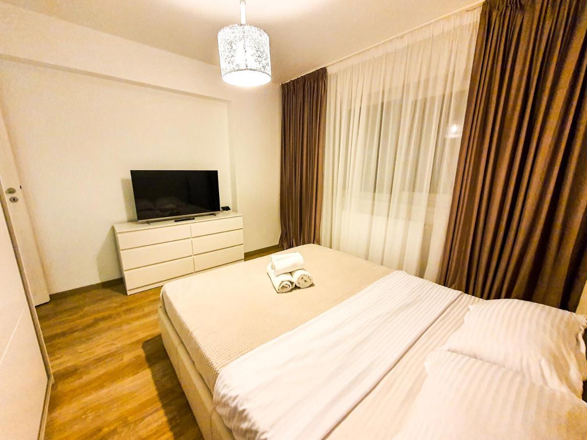 Luxurious Retreat 1Br Apartment With Netflix, Private Parking And Self Check In Popesti-Leordeni Extérieur photo